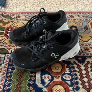 ON Running Cloudflyer 4 in black